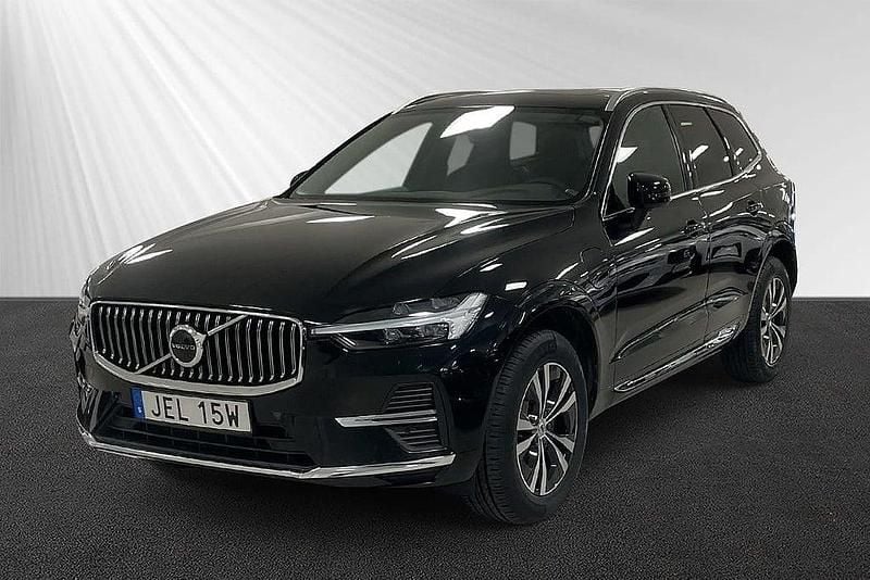 Begagnad Volvo XC60 Core 253 HK (186 kW) 2023 Svart SUV