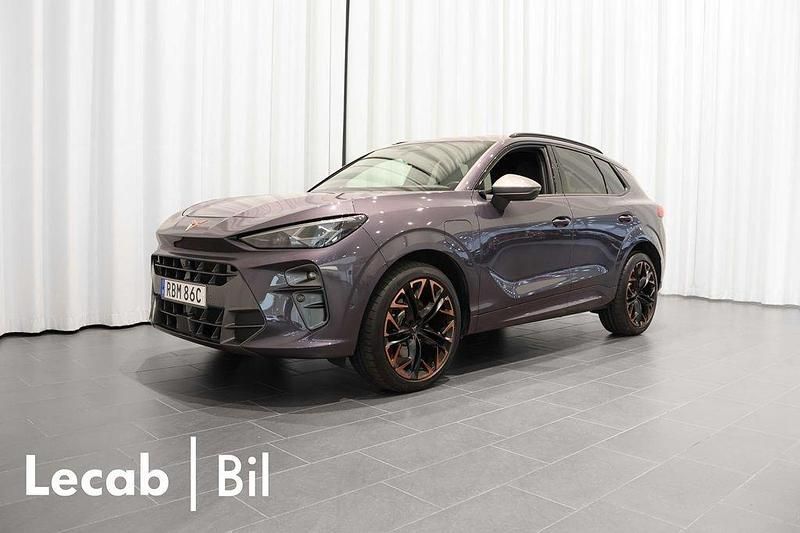 Mörkgrå (dark void metallic) Begagnad 2025 Cupra Terramar VZ SUV | 624 500 kr (Lite dyr) - Bild 1/4