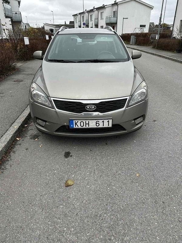 Silver Begagnad 2010 Kia Ceed Sportswagon Kombi | 29 000 kr - Bild 1/4