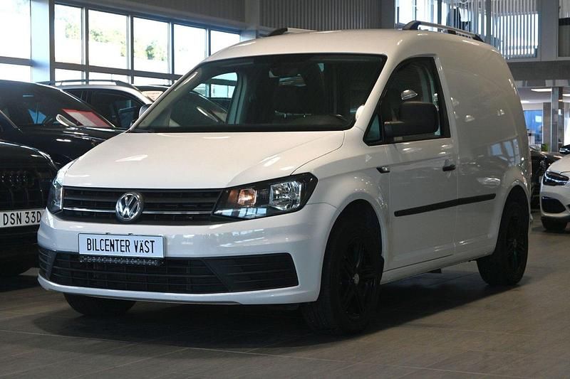 Vit Begagnad 2017 VW Caddy Comfortline Minibuss | 129 000 kr (Lite dyr) - Bild 1/4
