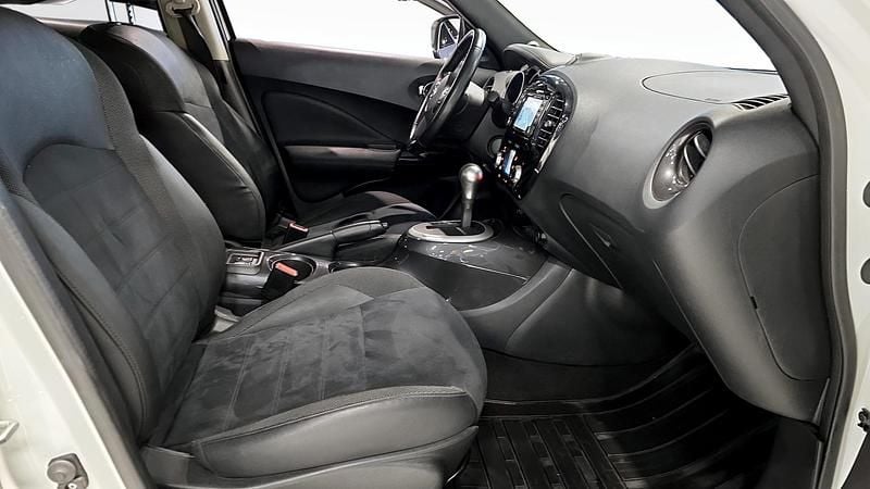 Begagnad Nissan Juke N-Connecta 113 HK (83 kW) 2018 Vit (white) SUV