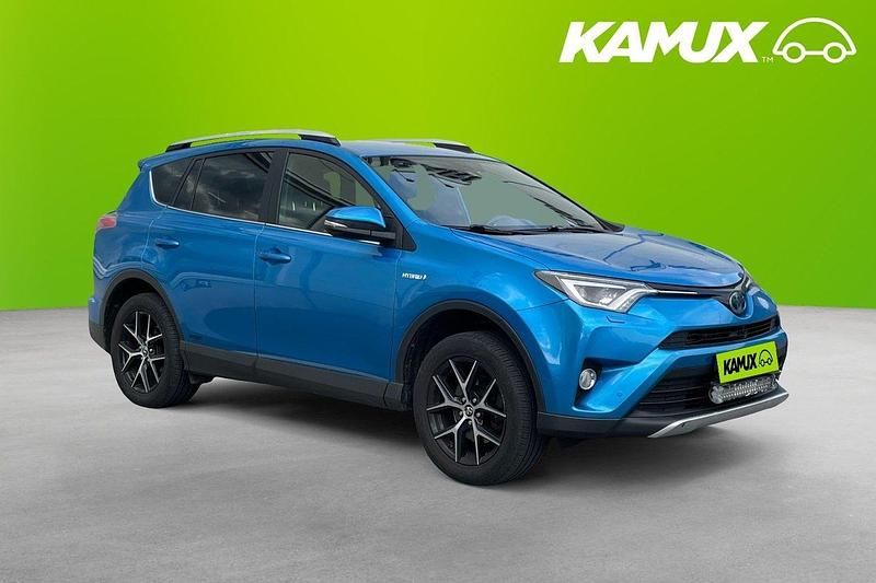 Blå Begagnad 2016 Toyota RAV4 Active SUV | 176 800 kr - Bild 1/1