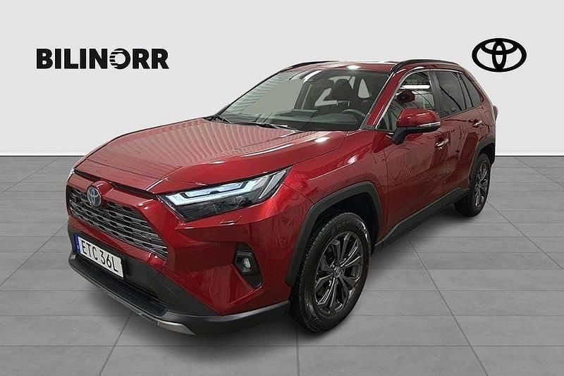 Röd Begagnad 2022 Toyota RAV4 Hybrid Executive SUV | 389 900 kr (Bra pris) - Bild 1/4