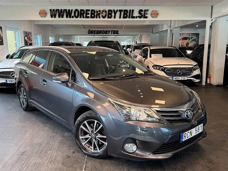 Mörkgrå Begagnad 2013 Toyota Avensis Business Edition Kombi | 84 900 kr (Marknadspris) - Bild 1/4