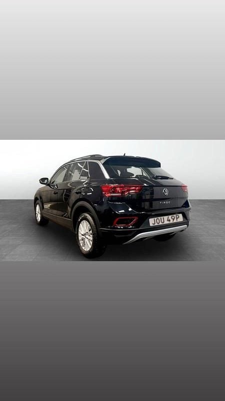 Deep black pearl Begagnad 2021 VW T-Roc SUV | 235 500 kr (Marknadspris) - Bild 1/4
