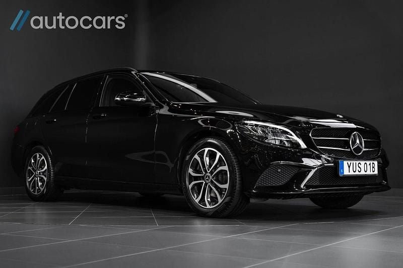 Svart Begagnad 2019 Mercedes C200 Night Kombi | 259 000 kr (Marknadspris) - Bild 1/4