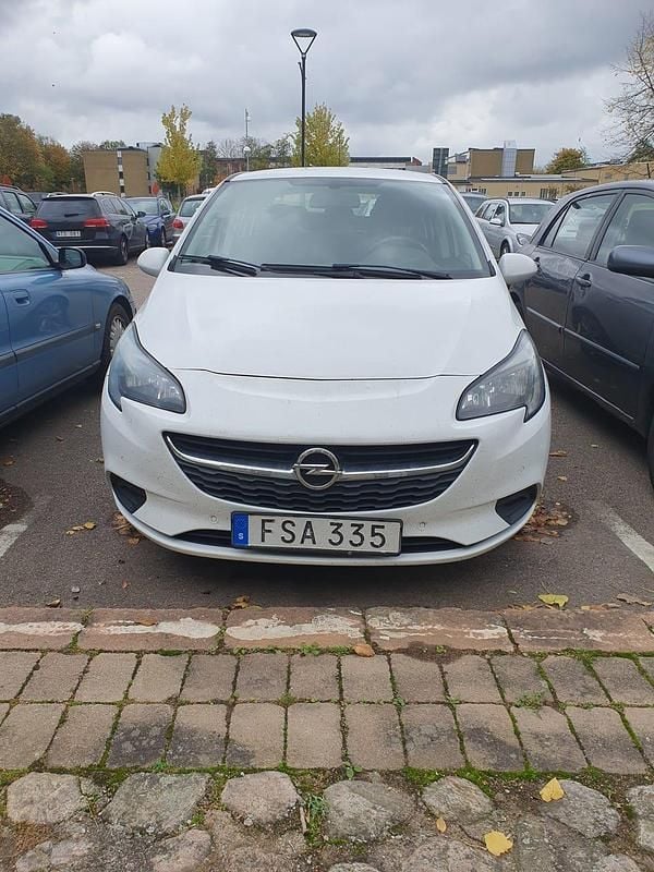 Vit Begagnad 2017 Opel Corsa Halvkombi | 69 000 kr (Bra pris) - Bild 1/4