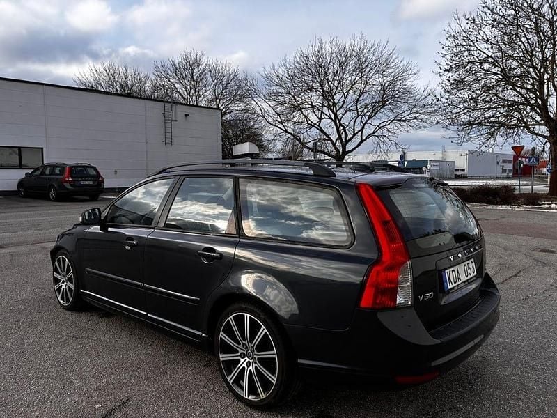 Begagnad 2010 Volvo V50 Kombi | 18 000 kr (Superpris) - Bild 1/4