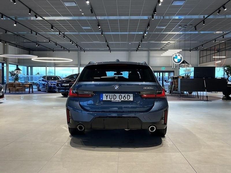 Begagnad BMW 330 M Sport 292 HK (214 kW) 2025 Blå Kombi