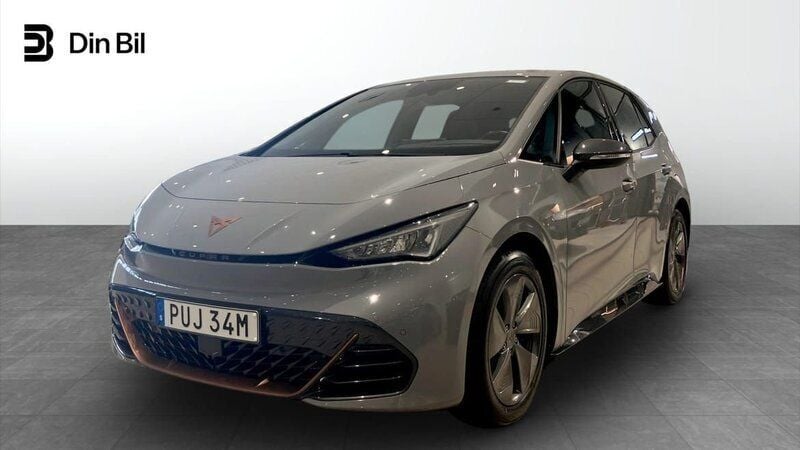 Ljusgrå (vapor grey) Begagnad 2023 Cupra Born Halvkombi | 264 900 kr (Marknadspris) - Bild 1/4