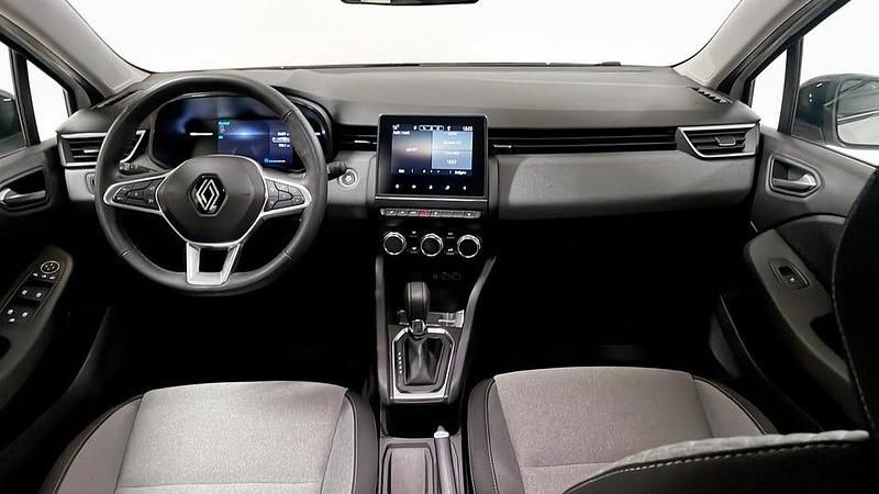 Begagnad Renault Clio V Evolution 143 HK (105 kW) 2024 Vit Halvkombi