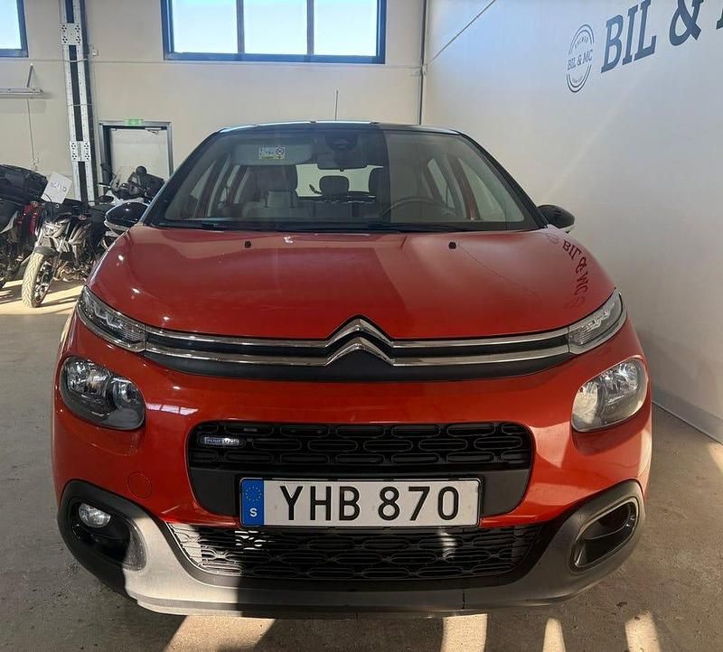 Begagnad Citroën C3 PureTech 82 HK (60 kW) 2016 Orange Halvkombi