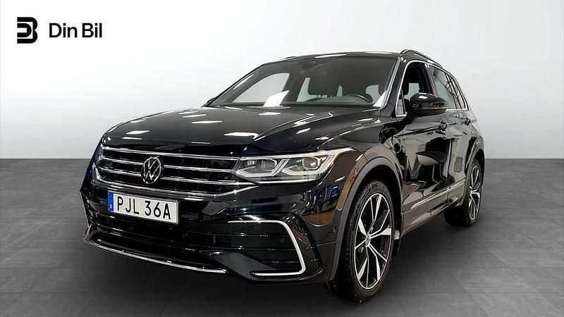 Svart Begagnad 2022 VW Tiguan R-line SUV | 359 900 kr (Lite dyr) - Bild 1/4