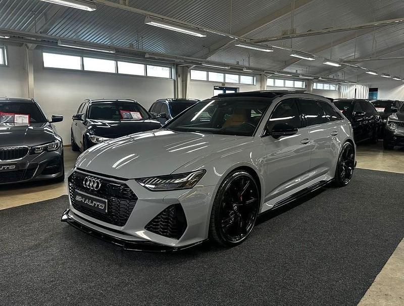 Grå Begagnad 2020 Audi RS6 Kombi | 1 099 900 kr (Dyr) - Bild 1/4
