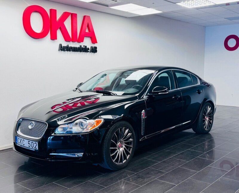 Svart Begagnad 2011 Jaguar XF Sedan | 119 900 kr (Lite dyr) - Bild 1/4
