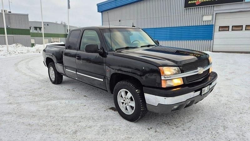 Svart Begagnad 2003 Chevrolet Silverado Sedan | 50 000 kr (Bra pris) - Bild 1/4