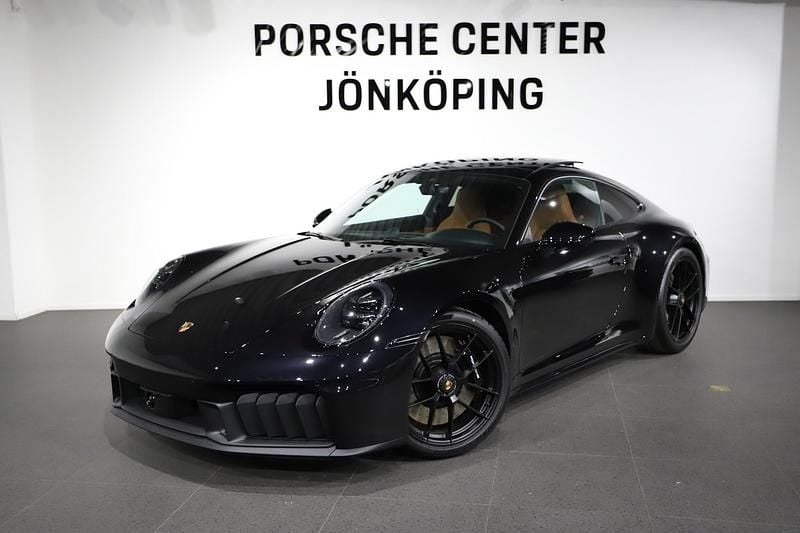 Svart Ny 2026 Porsche 911 Sportkupé | 2 235 000 kr - Bild 1/4