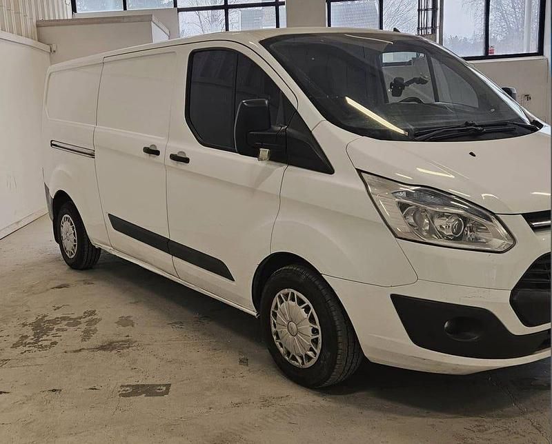 Vit Begagnad 2013 Ford Transit | 119 999 kr - Bild 1/4