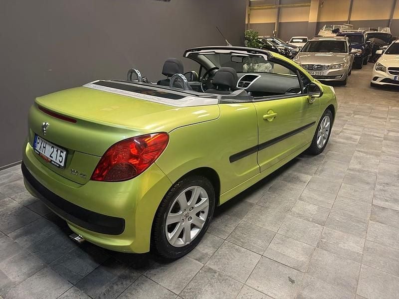 Begagnad Peugeot 207 CC 120 HK (88 kW) 2007 Gul Cab