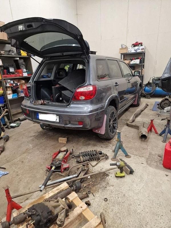 Begagnad 2007 Mitsubishi Outlander SUV | 20 000 kr - Bild 1/4