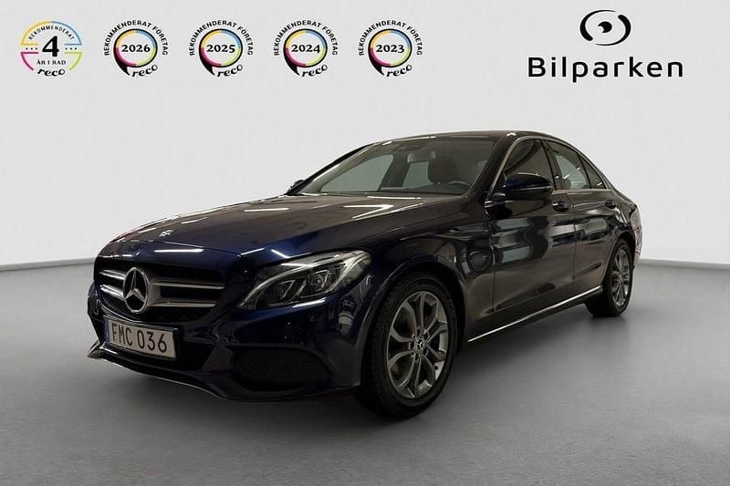 Begagnad Mercedes C180 Avantgarde 156 HK (114 kW) 2017 Mörkblå Sedan