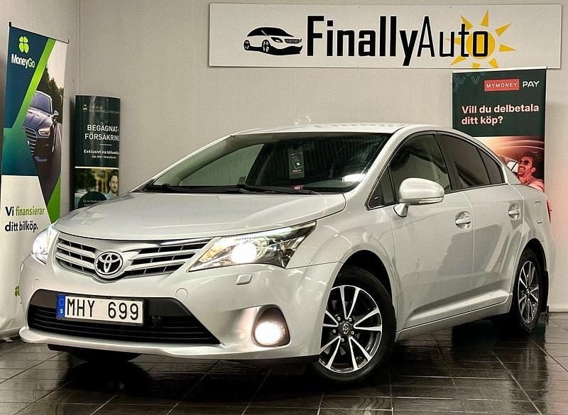 Silver Begagnad 2012 Toyota Avensis Business Edition Sedan | 124 900 kr (Lite dyr) - Bild 1/4