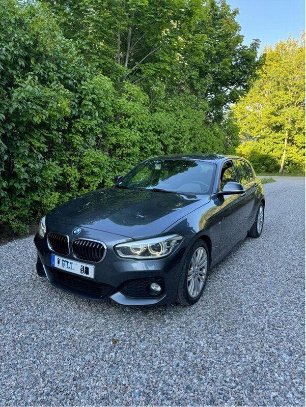 Grå Begagnad 2016 BMW 116 M Sport Halvkombi | 155 000 kr (Dyr) - Bild 1/1