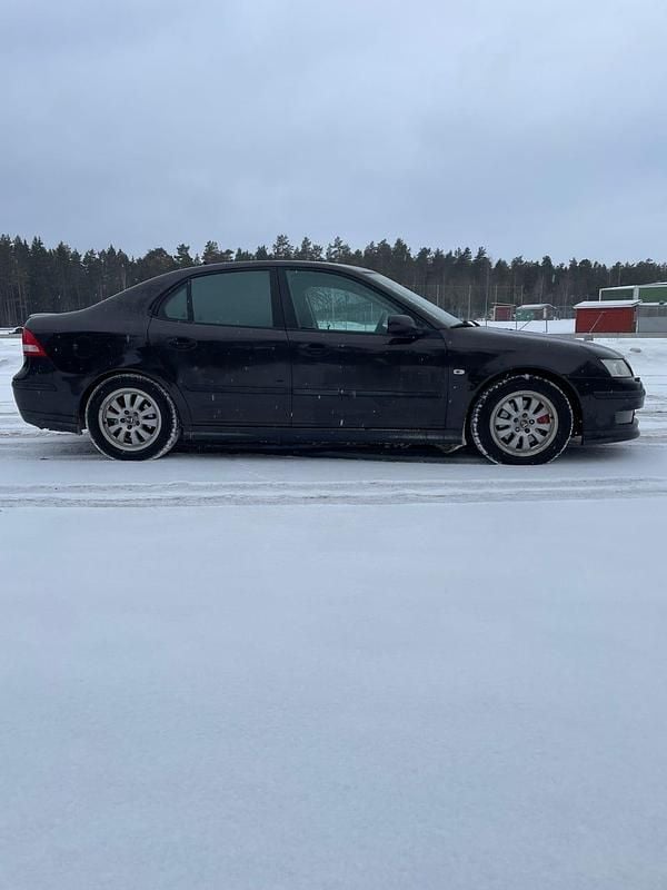 Begagnad 2004 Saab 9-3 Aero | 23 000 kr - Bild 1/4