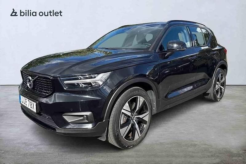 Svart Begagnad 2022 Volvo XC40 SUV | 344 900 kr - Bild 1/1
