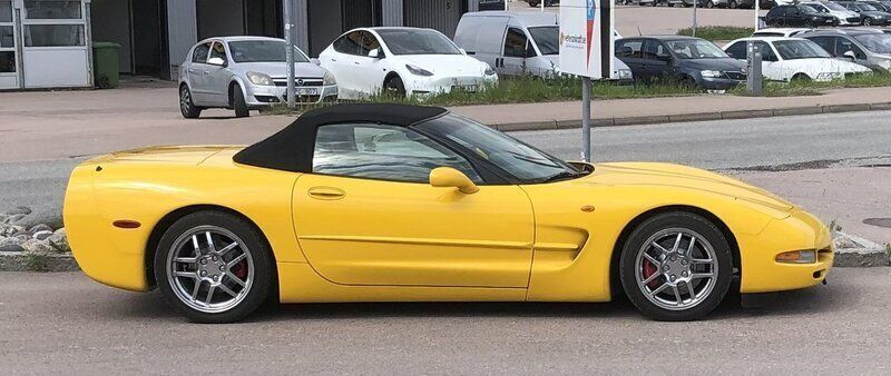 Gul Begagnad 2002 Chevrolet Corvette C5 Cab | 255 000 kr - Bild 1/4