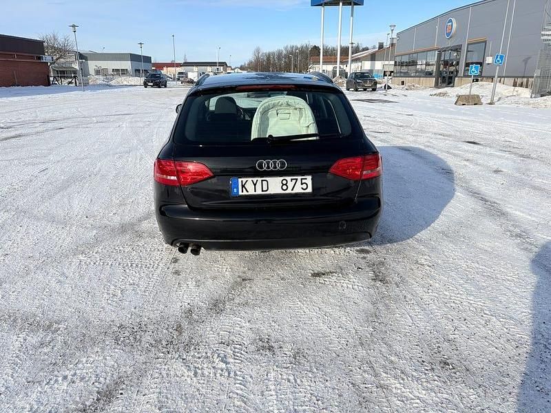 Begagnad Audi A4 160 HK (117 kW) 2011