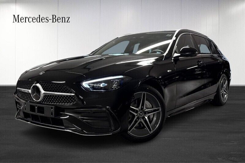Svart (black) Ny 2025 Mercedes C300e AMG Kombi | 704 150 kr (Dyr) - Bild 1/4