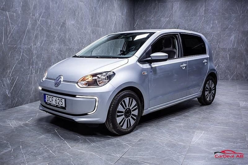 Begagnad VW e-up! 60 kW (82 HK) 2015 Silver Halvkombi