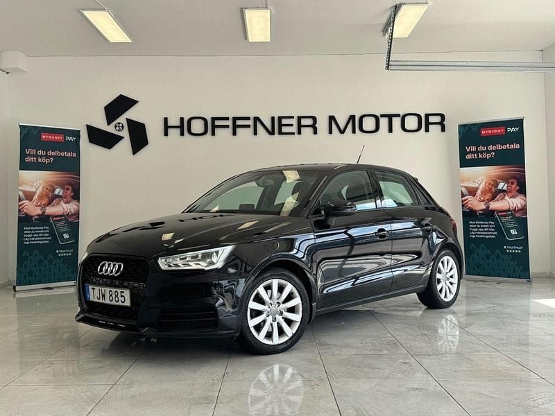 Svart Begagnad 2018 Audi A1 Sportback Design Halvkombi | 159 000 kr (Marknadspris) - Bild 1/4