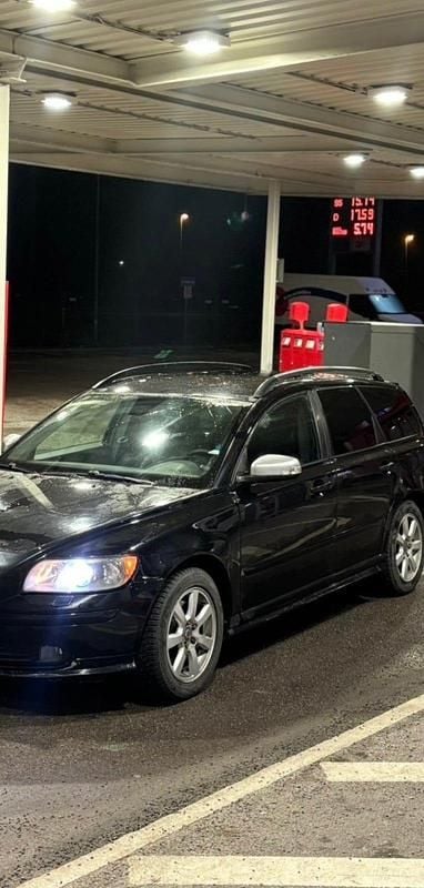 Begagnad 2007 Volvo V50 Kombi | 25 000 kr (Marknadspris) - Bild 1/1