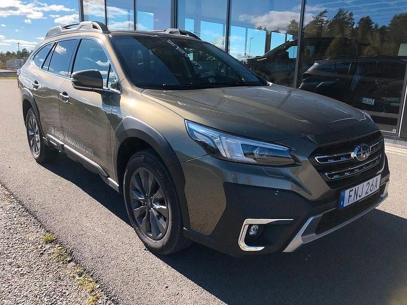 Grön Begagnad 2024 Subaru Outback SUV | 478 900 kr (Lite dyr) - Bild 1/4