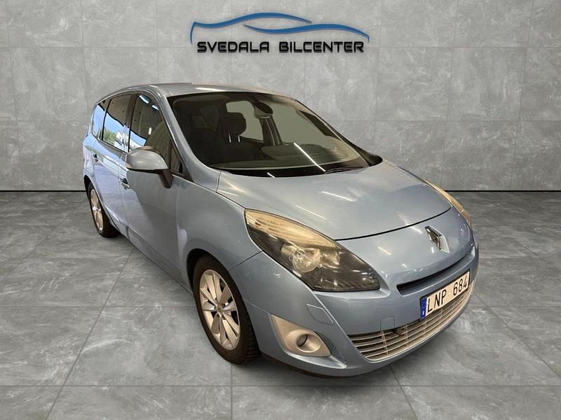 Ljusblå Begagnad 2010 Renault Grand Scénic III Minibuss | 44 900 kr (Marknadspris) - Bild 1/4