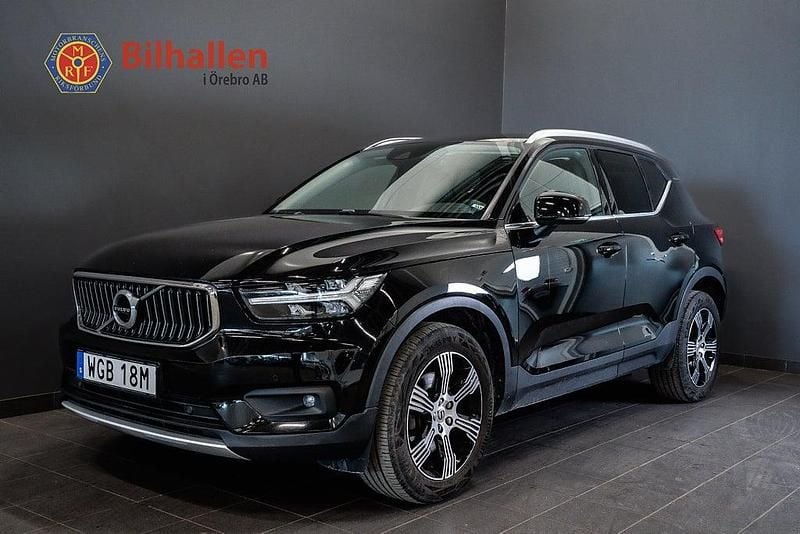 Svart Begagnad 2019 Volvo XC40 Inscription SUV | 299 000 kr (Marknadspris) - Bild 1/4