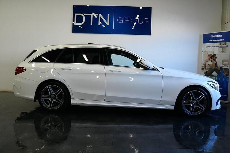 Begagnad 2017 Mercedes C220 AMG Kombi | 189 500 kr (Marknadspris) - Bild 1/4