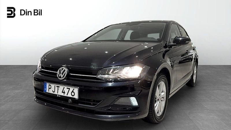 Svart Begagnad 2018 VW Polo Comfortline Halvkombi | 179 900 kr (Marknadspris) - Bild 1/4