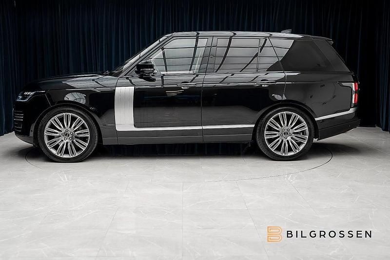 Begagnad Land Rover Range Rover Autobiography 525 HK (386 kW) 2018 Svart SUV