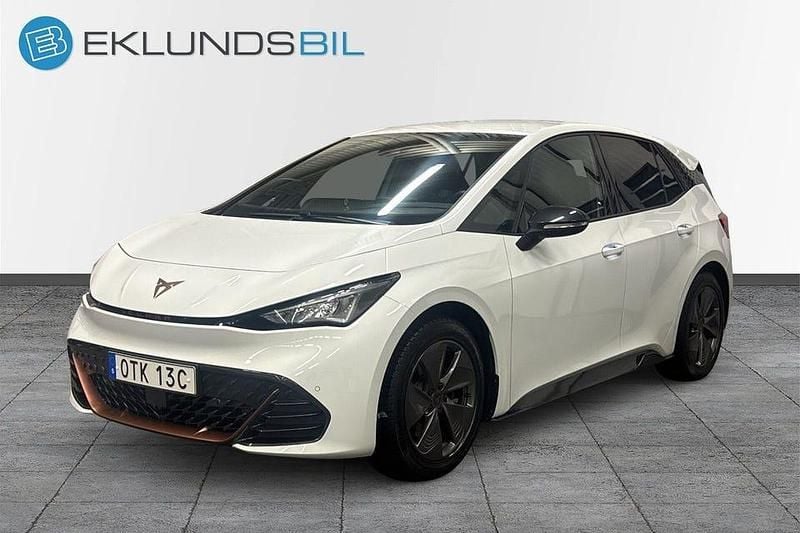 Vit Begagnad 2024 Cupra Born Halvkombi | 289 900 kr (Marknadspris) - Bild 1/4