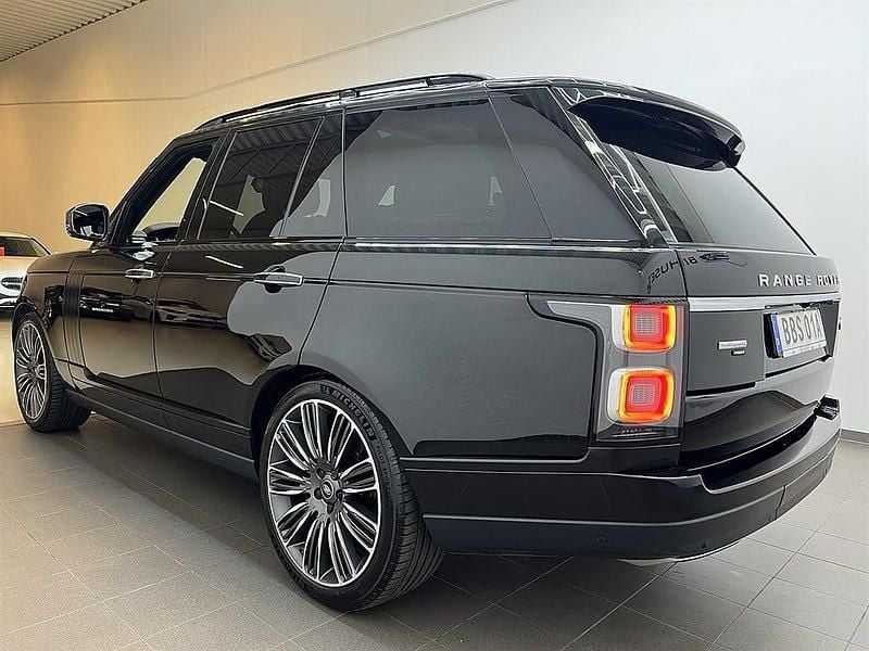 Begagnad Land Rover Range Rover SVAutobiography 525 HK (386 kW) 2019 Svart SUV