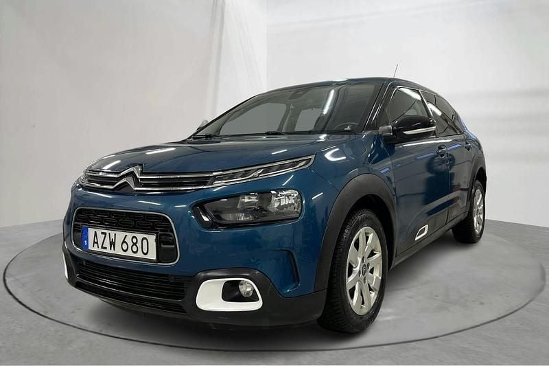 Blå Begagnad 2018 Citroën C4 Cactus PureTech Halvkombi | 104 800 kr (Bra pris) - Bild 1/4
