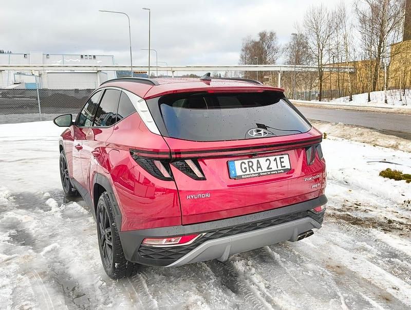 Begagnad Hyundai Tucson Advanced 265 HK (194 kW) 2023 Rödmetallic SUV