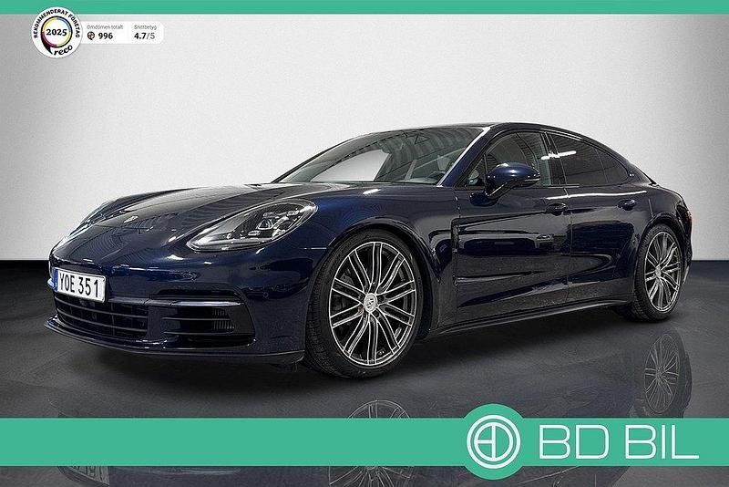 Blå Begagnad 2017 Porsche Panamera 4S Chrono Sedan | 649 900 kr (Marknadspris) - Bild 1/3
