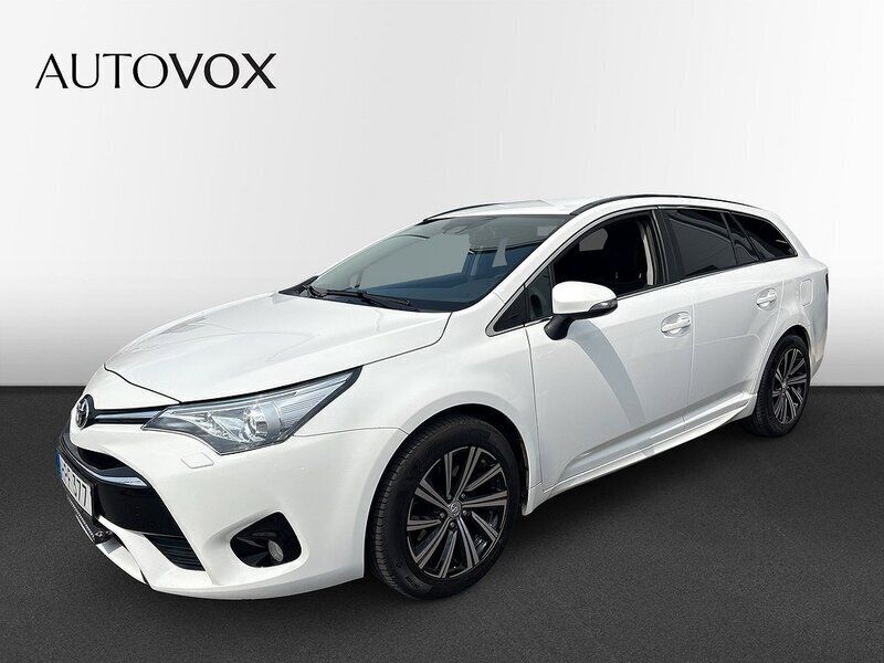 Vit Begagnad 2016 Toyota Avensis Kombi | 134 900 kr (Marknadspris) - Bild 1/4