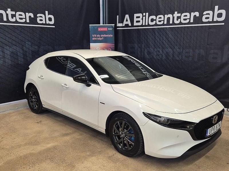Begagnad Mazda 3 122 HK (89 kW) 2019 Vit Halvkombi