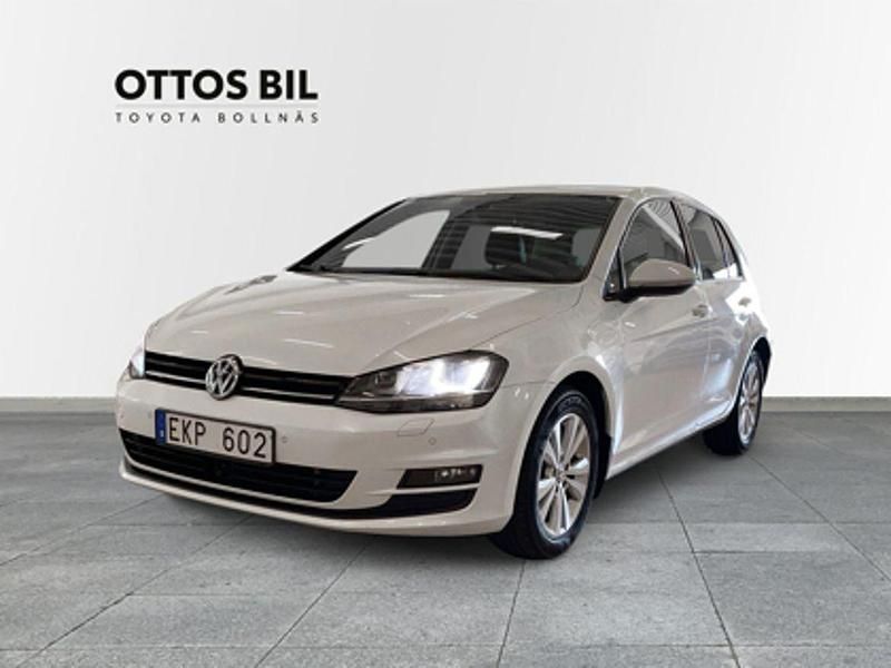 Vit Begagnad 2013 VW Golf VII S Halvkombi | 94 000 kr (Marknadspris) - Bild 1/4