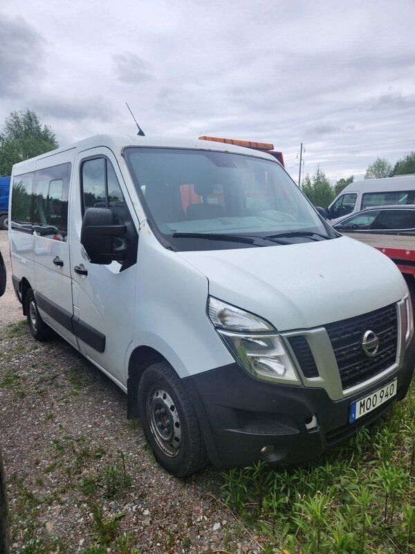Vit Begagnad 2016 Nissan NV400 Van | 95 000 kr - Bild 1/4